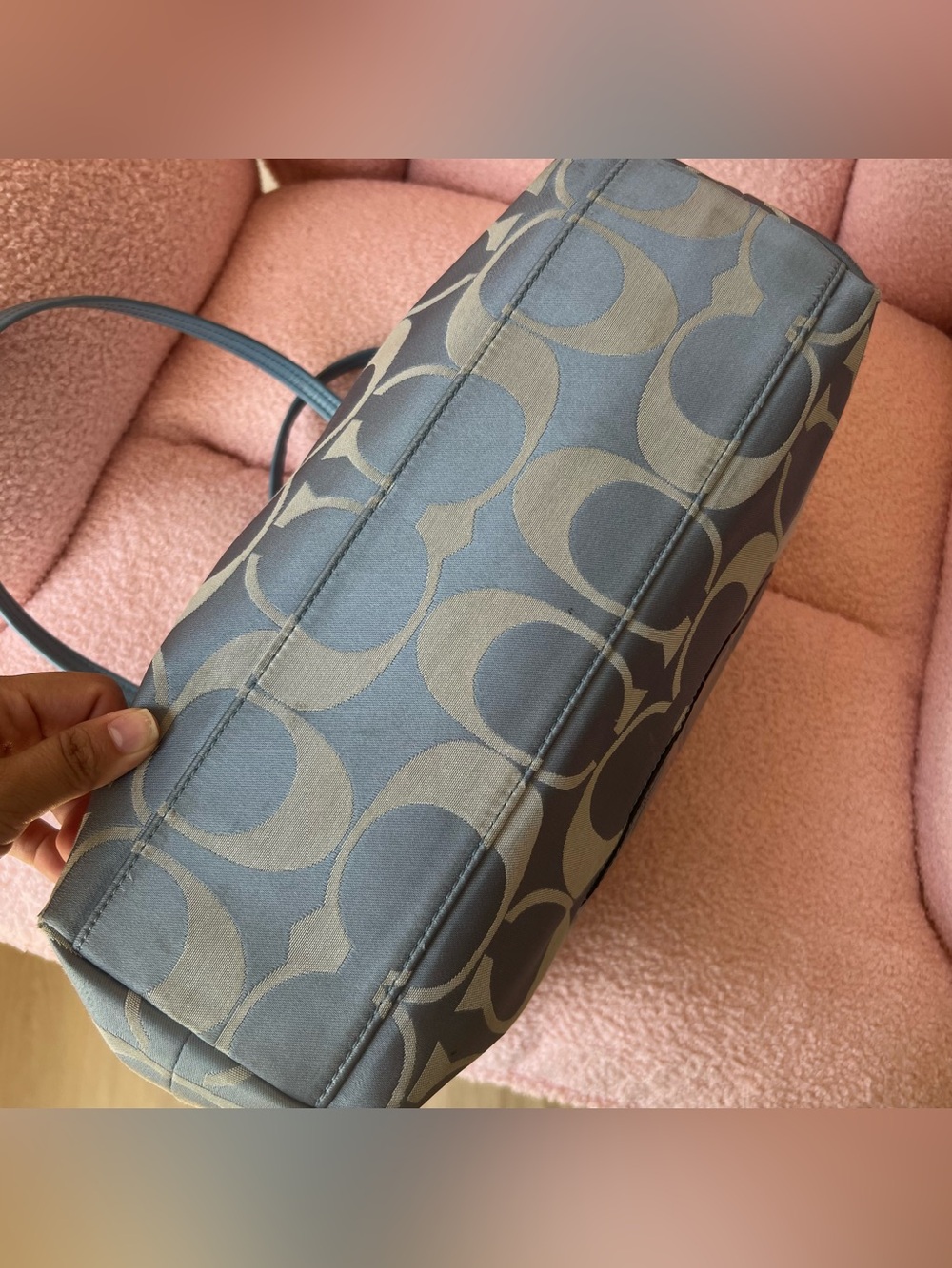 Coach Laura Signature Tote - Picture 3 of 8